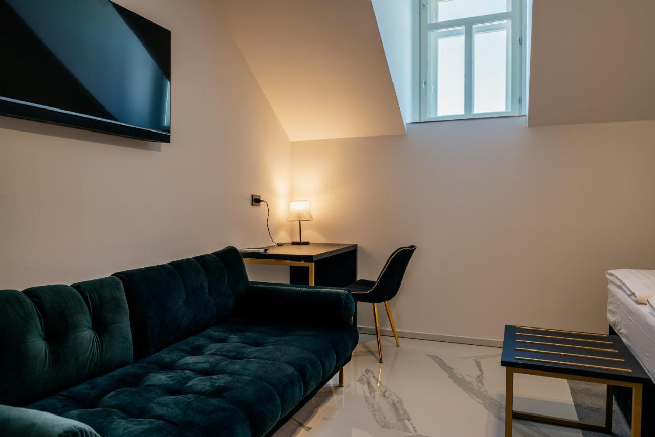 Dvorec Gregorcic Smarjeske Toplice Exterior foto